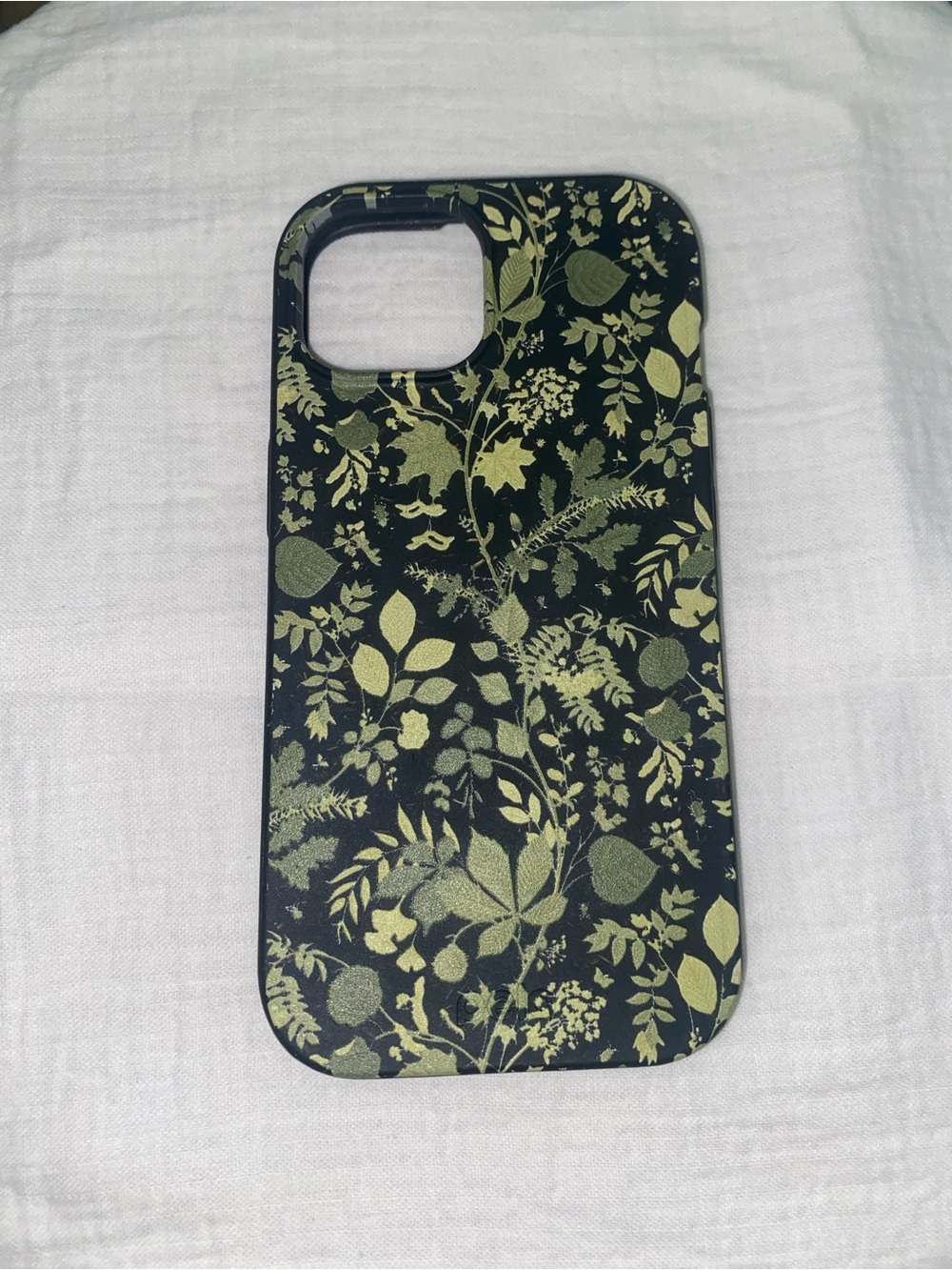 IPhone 15 Pela case - botanical print